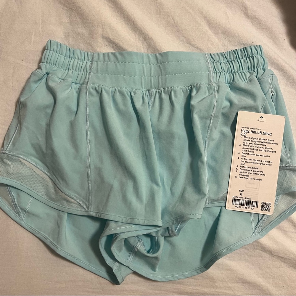 Lululemon Hotty Hot Short Blue Glow